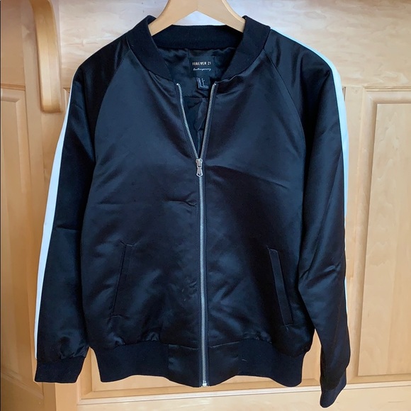 Forever 21 floral embroidered bomber jacket - Picture 2 of 2